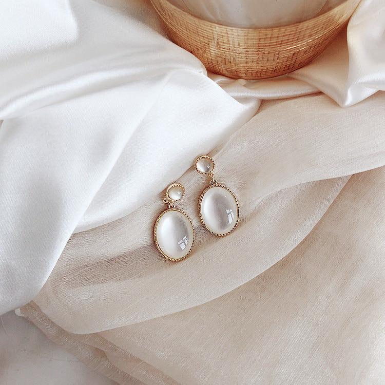 S925 Silver Needle White Moonlight Cat's Eye Retro High Grade Small Fresh Super Fairy Simplicity Earrings - House of Cardwell