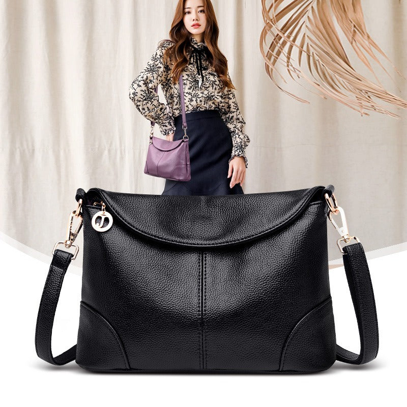 Fashionable, Crossbody, Shoulder bag, Women's, Trendy, Stylish, Chic, Versatile, Elegant, Contemporary, Functional, Sleek, Modern, Accessory, Designer, Statement, Practical, Classy, Unique, On-trend.