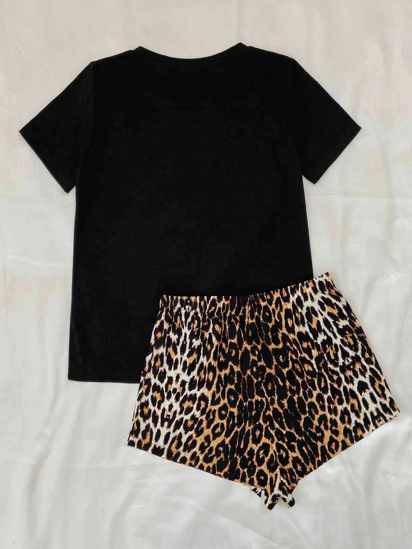 Leopard Lip Graphic Top and Shorts Lounge Set - House of Cardwell