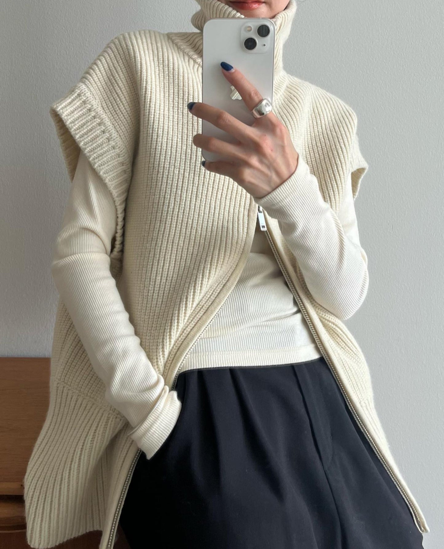 Loose fit sweater with a cocoon shape, slimming and loose vest eprolo