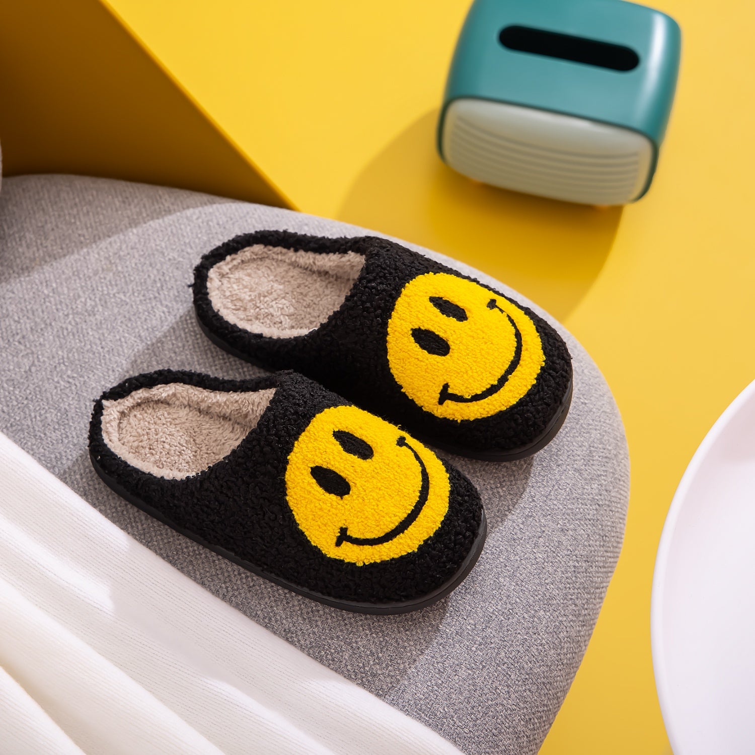 Melody Smiley Face Slippers - House of Cardwell