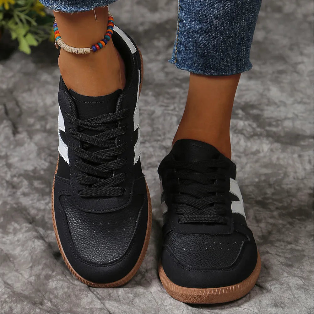 Contrast Lace Up Round Toe Flat Sneakers eprolo