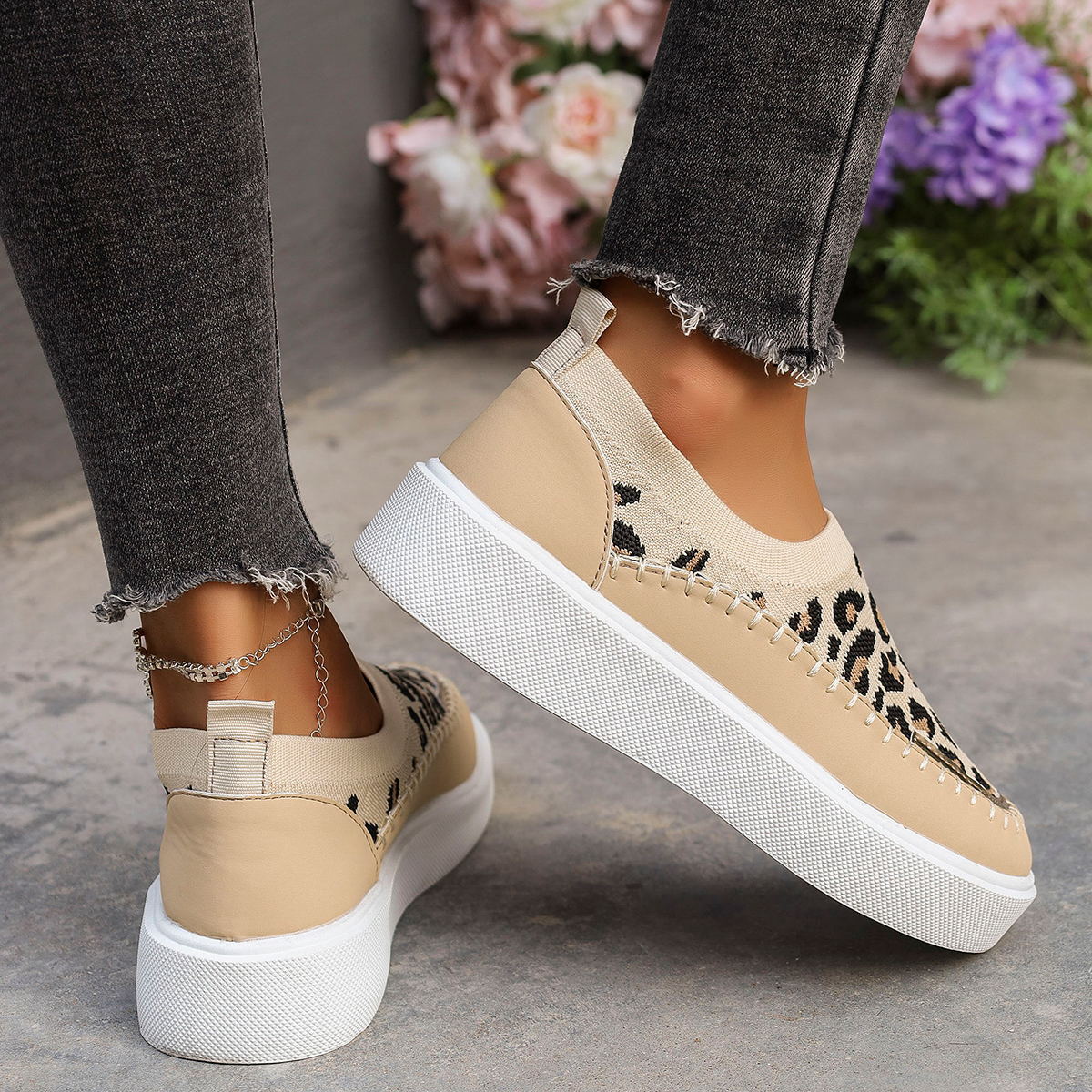 Leopard Round Toe Platform Sneakers Trendsi