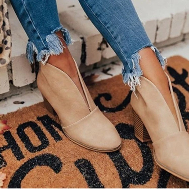 Martin boots oversized thick heels solid colors high heels V-mouth leather shoes single shoes - House of Cardwell