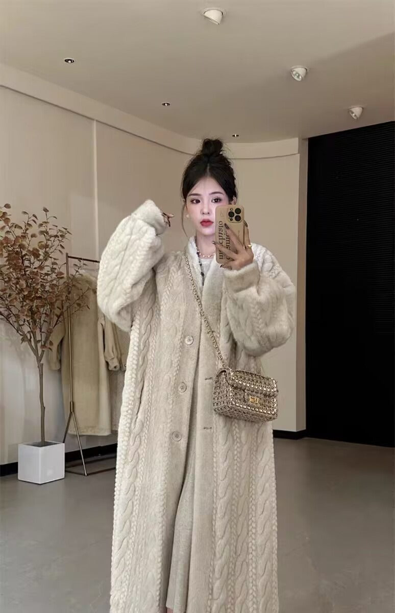 Thick and long plus knee length mink fur cardigan coat with integrated fur and eco-friendly fur coat eprolo