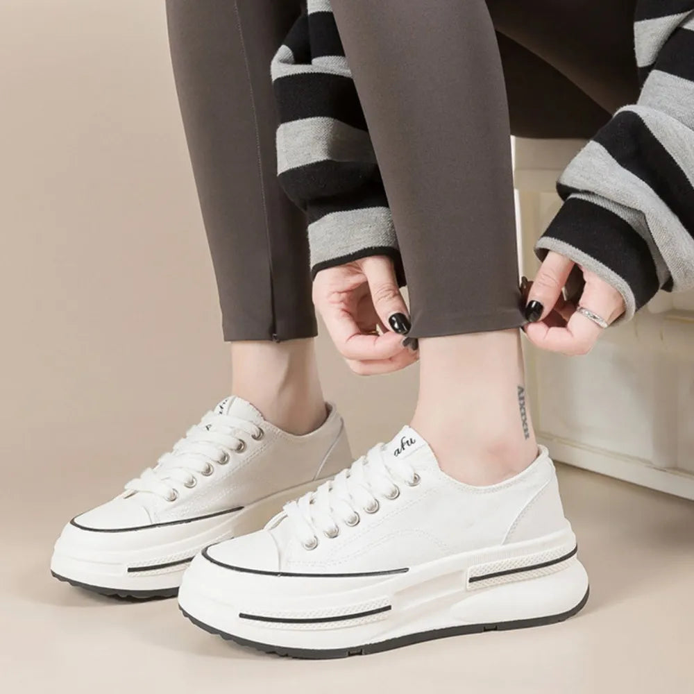 Streetwise Tied Round Toe Platform Sneakers eprolo