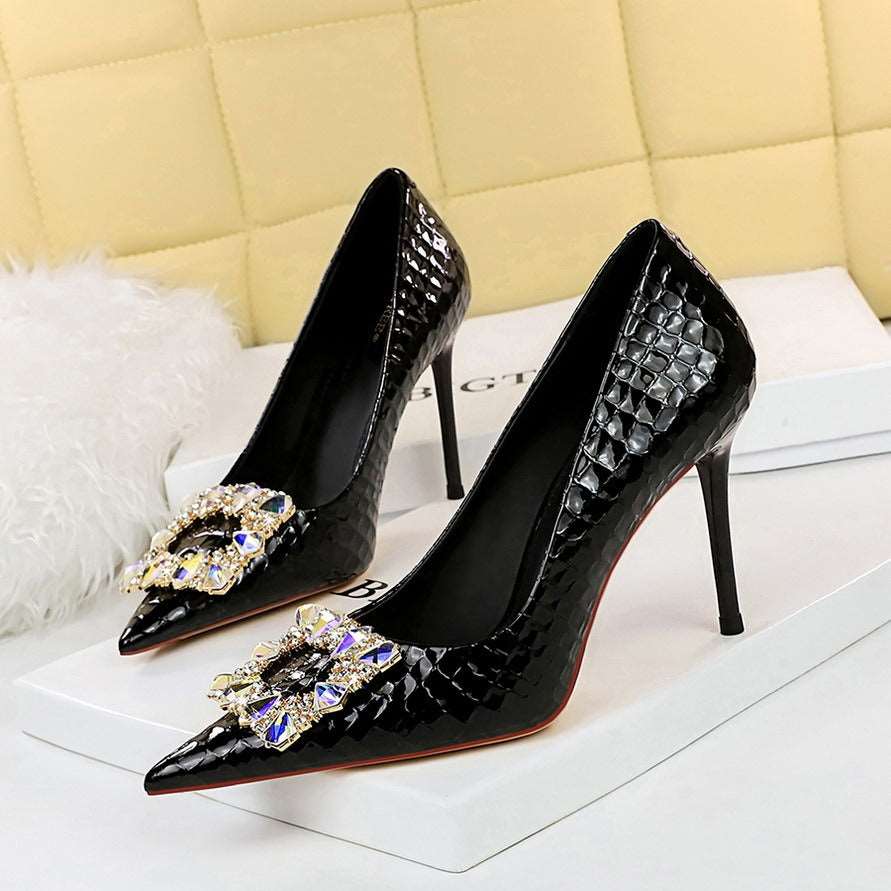 Formal high heels, Elegant banquet shoes, Stylish heels for events, Comfortable formal heels, Classic banquet heels, Luxury evening shoes, Strappy banquet heels, Black tie event heels, Sophisticated high heels, Designer banquet shoes, Embellished evening heels, Fashionable banquet footwear, High heel sandals for parties, Metallic banquet heels, Nude banquet pumps, Platform banquet heels, Chic banquet footwear, Stiletto banquet shoes, Banquet heels with ankle straps, Trendy formal footwear.