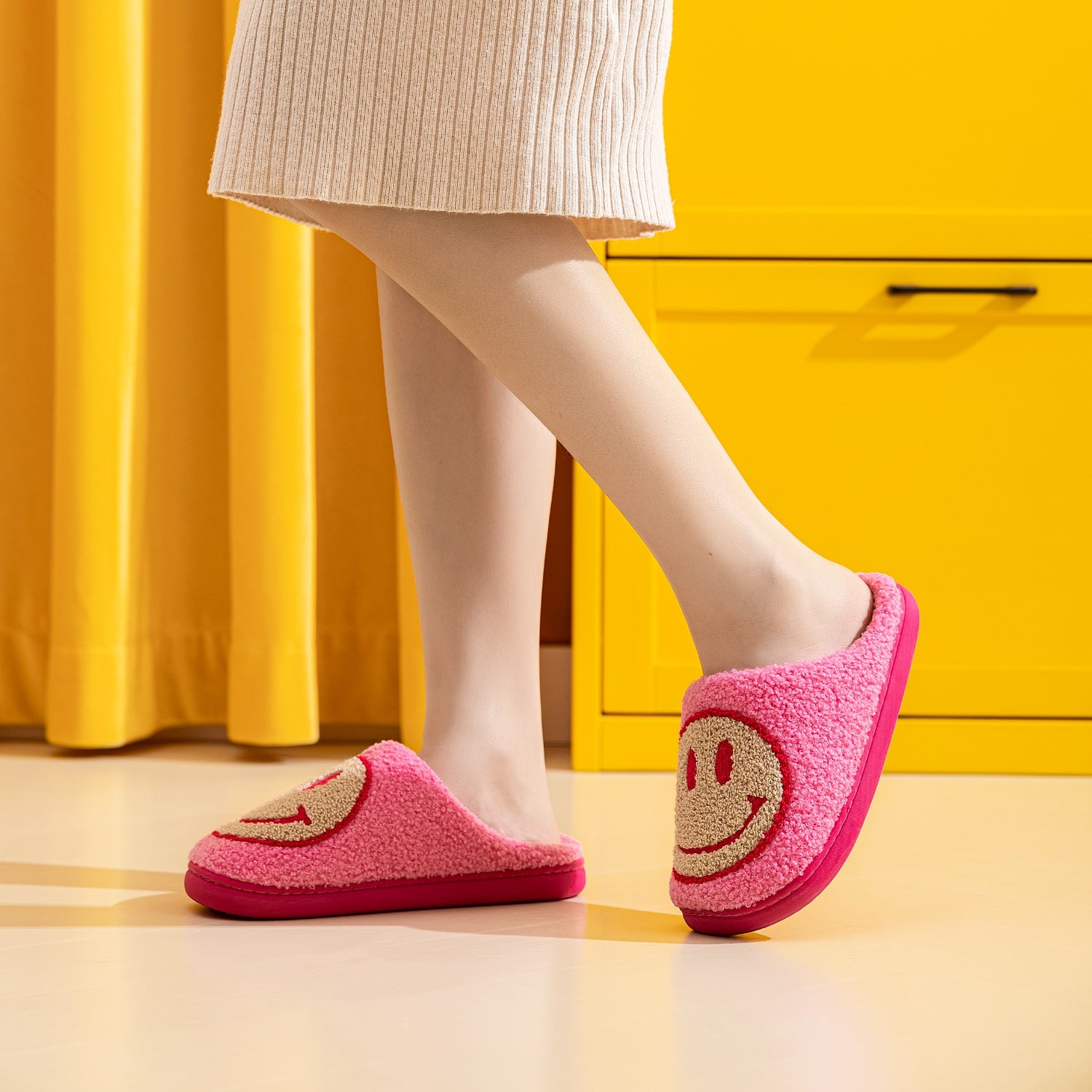 Melody Smiley Face Slippers - House of Cardwell