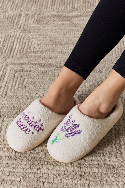 Melody Sequin Pattern Cozy Slippers - House of Cardwell